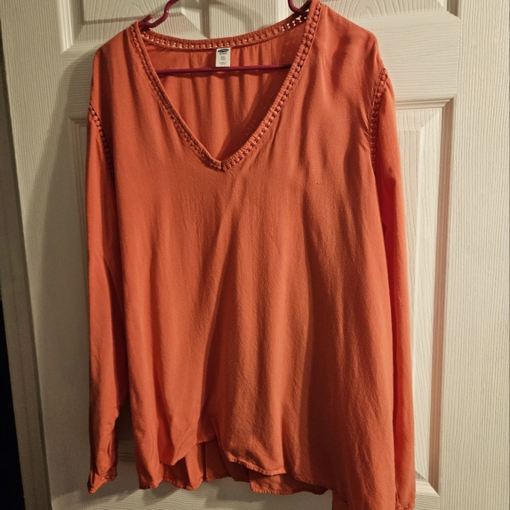 Salmon pink/orange long sleeve shirt w/ embroidery accents size XXL